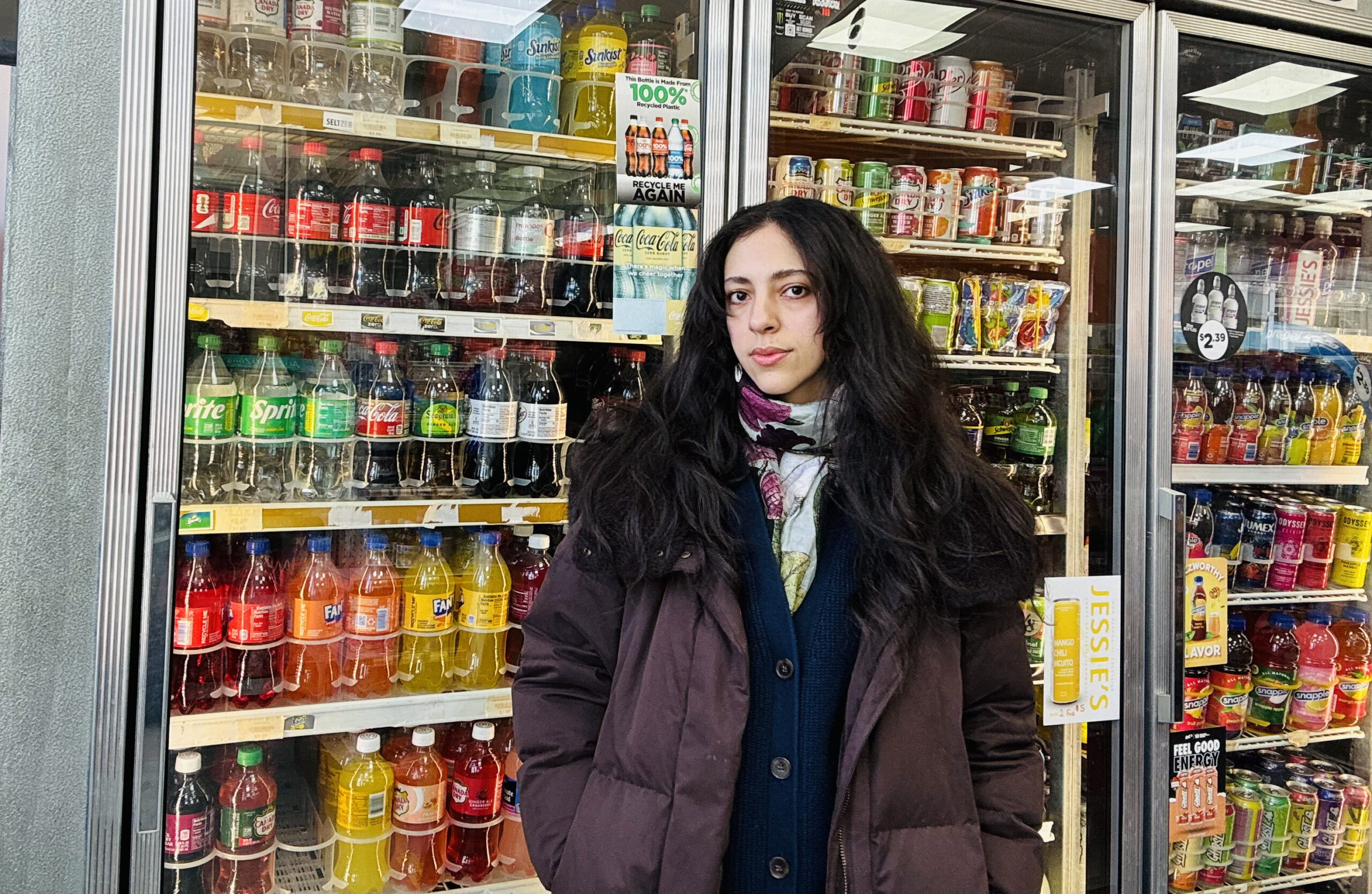 الثمن الخفي لمشروبك الغازي اليومي: كيف يسرّع السكر والمحليات الصناعية شيخوختك من الداخل